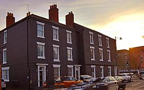 The Albert Hotel